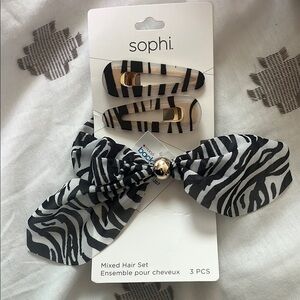 Zebra Print Hair Accessory Set - Black and White
